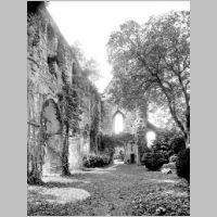 Eglise (ruines), Nef sans couverture vue vers l'ouest, Photo Georges Esteve, culture.gouv.fr.jpg